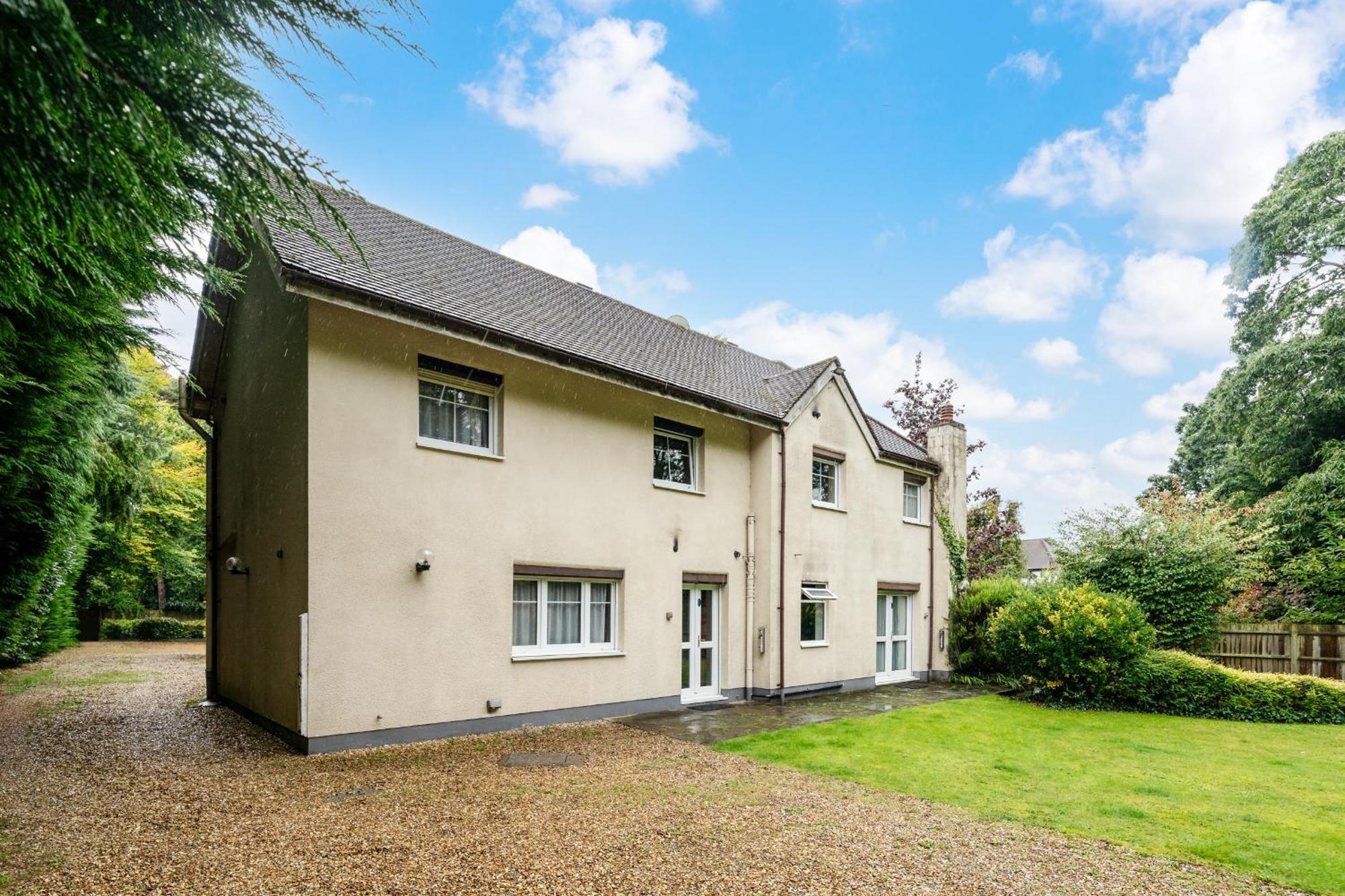 Dial House Hotel Crowthorne Exterior photo